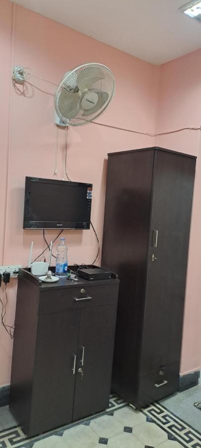 A Home Away From Home Kolkata Ngoại thất bức ảnh
